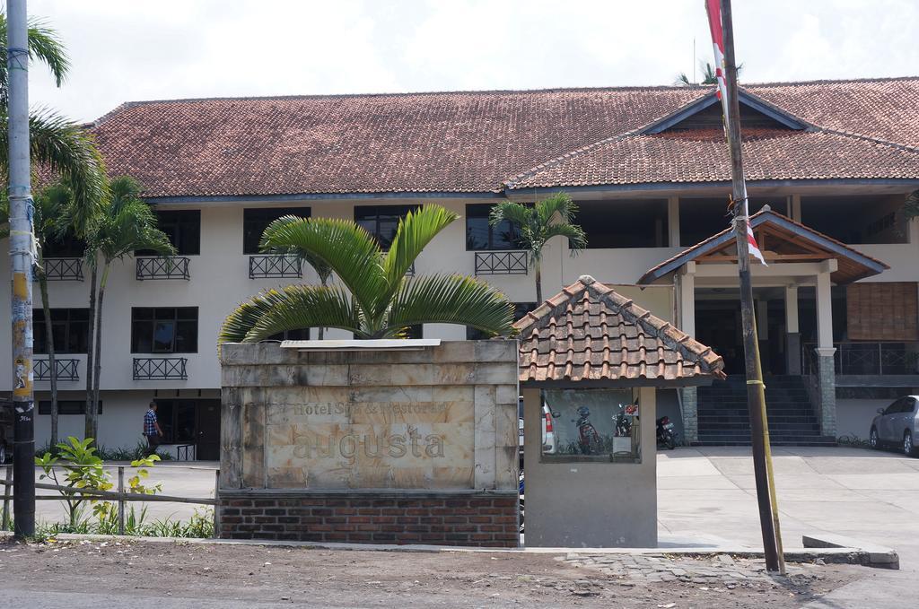Hotel Augusta Garut Exteriér fotografie