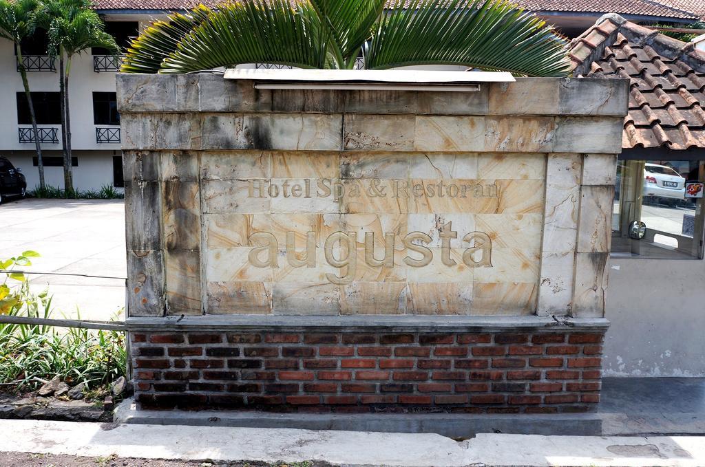 Hotel Augusta Garut Exteriér fotografie