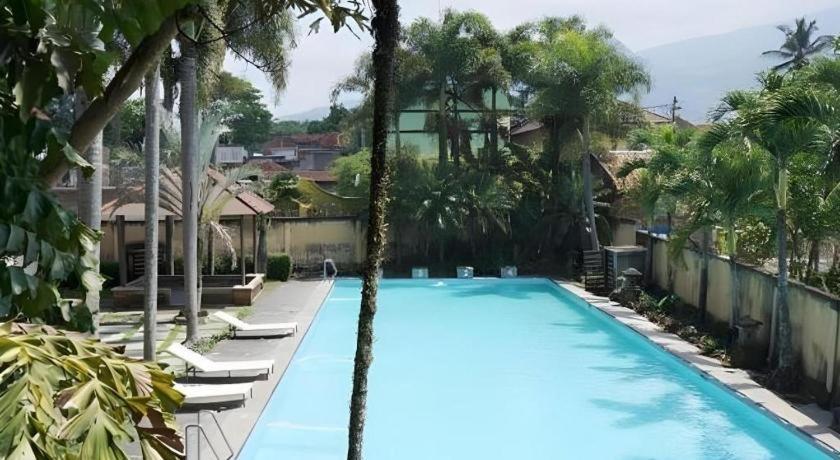 Hotel Augusta Garut Exteriér fotografie